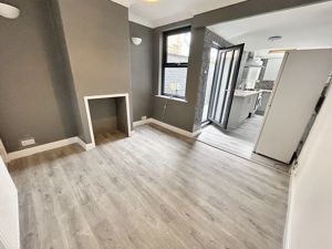 Dining Room- click for photo gallery
